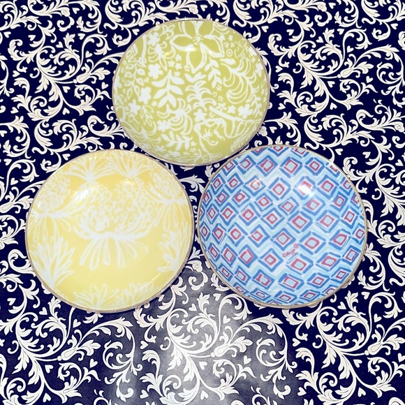Lilly Pulitzer Salad Desert Fruit Bowls/Plates Gold Rim Set of 3 EUC - Picture 1 of 7